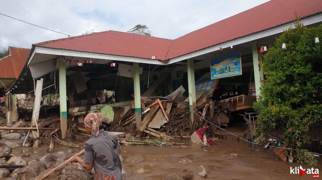 Banjir Bandang di Kab.Agam dan Kab.Tanah Datar , 20 Orang Meninggal Dunia, 2 Orang...