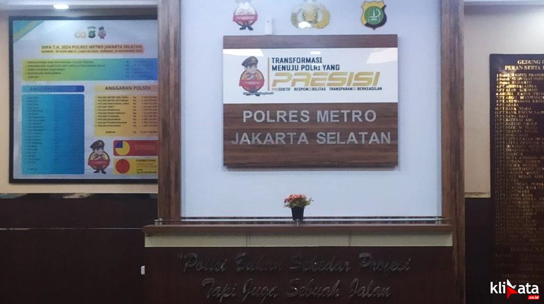 Dedi Candra Adik Kandung Wali Kota Erman Safar Dilaporkan Ke Polres Jakarta Selatan Atas...