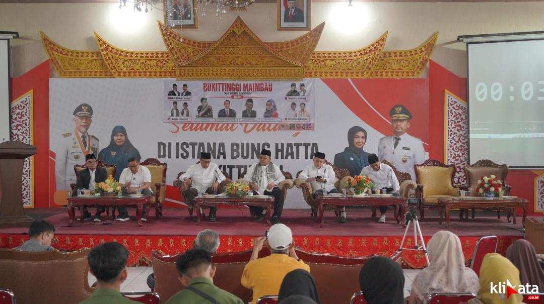 Diskusi Publik Pilkada Bukittinggi 2024 Minus Erman Safar