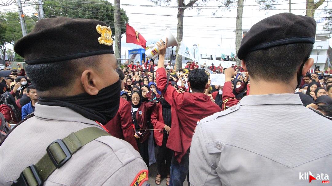 Jelang Kunjungan Wapres , Mahasiswa Bukittinggi Demo