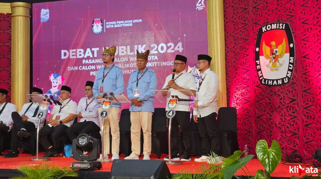 Paslon Ramlan Nurmatias-Ibnu Asis Unggul di Debat Publik Sesi I Tahun 2024 KPU Bukittinggi