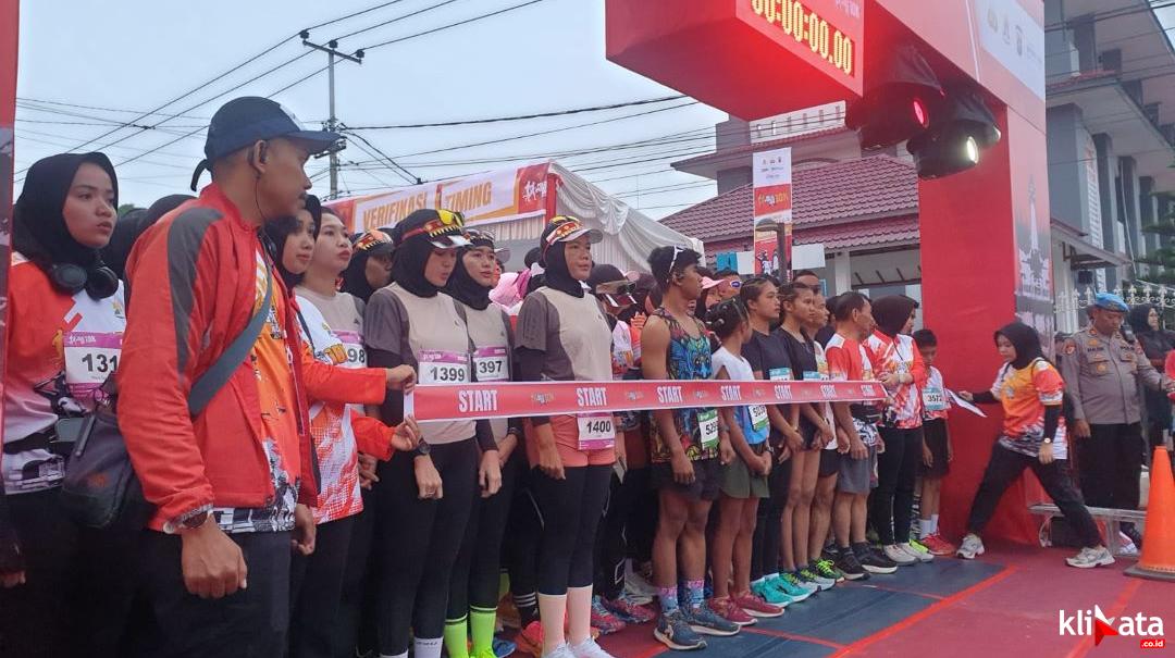 Police Women Run Memperingati Hari Lahir Polwan di Kota Bukittinggi