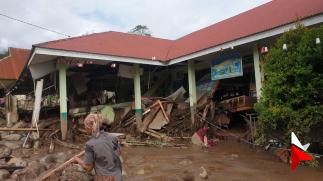 Banjir Bandang di Kab.Agam dan Kab.Tanah Datar , 20 Orang...