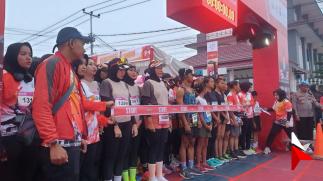 Police Women Run Memperingati Hari Lahir Polwan di Kota...